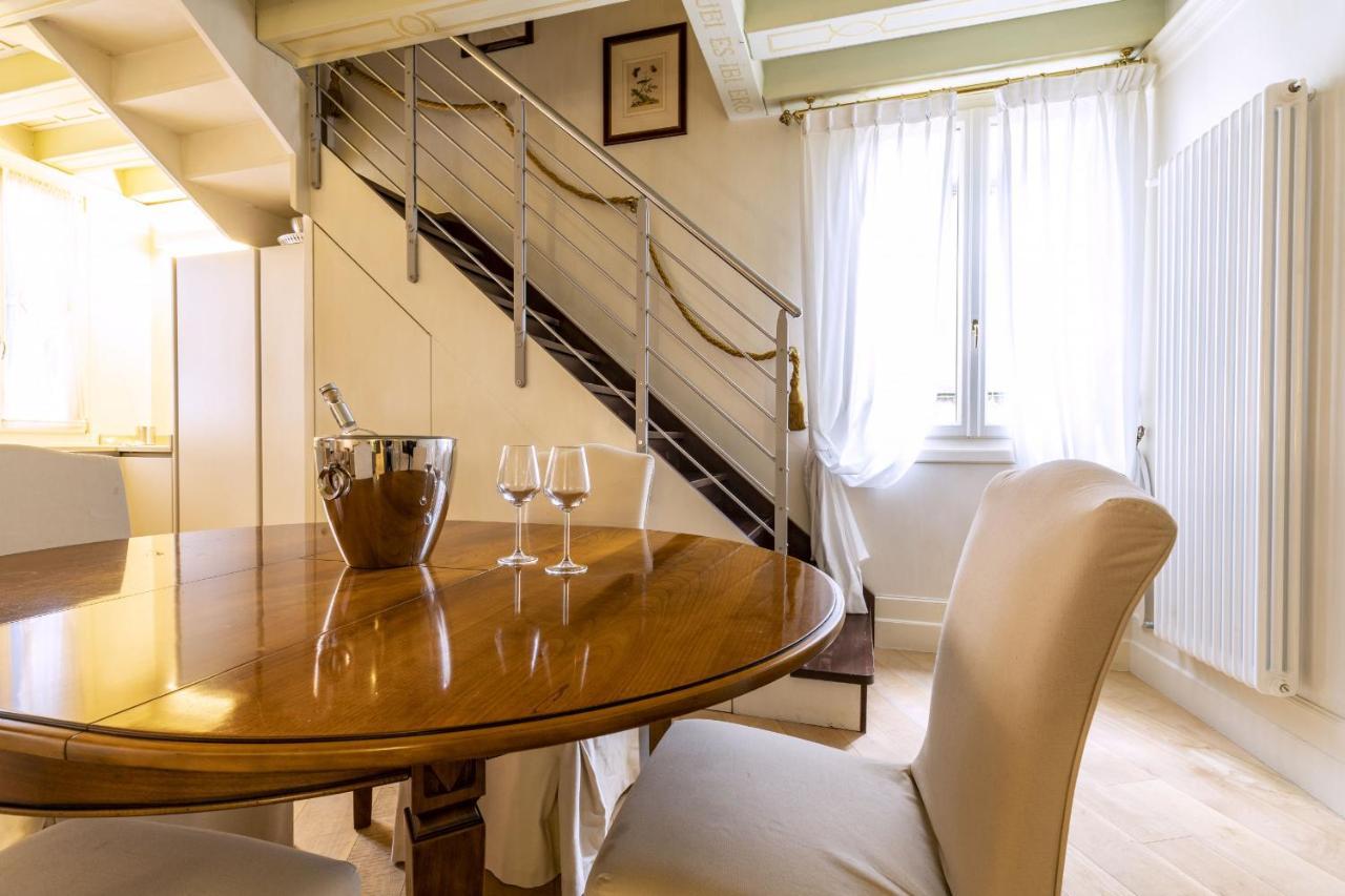 Gondola Luxury - Campo Santi Filippo E Giacomo By Wonderful Italy Veneza Exterior foto